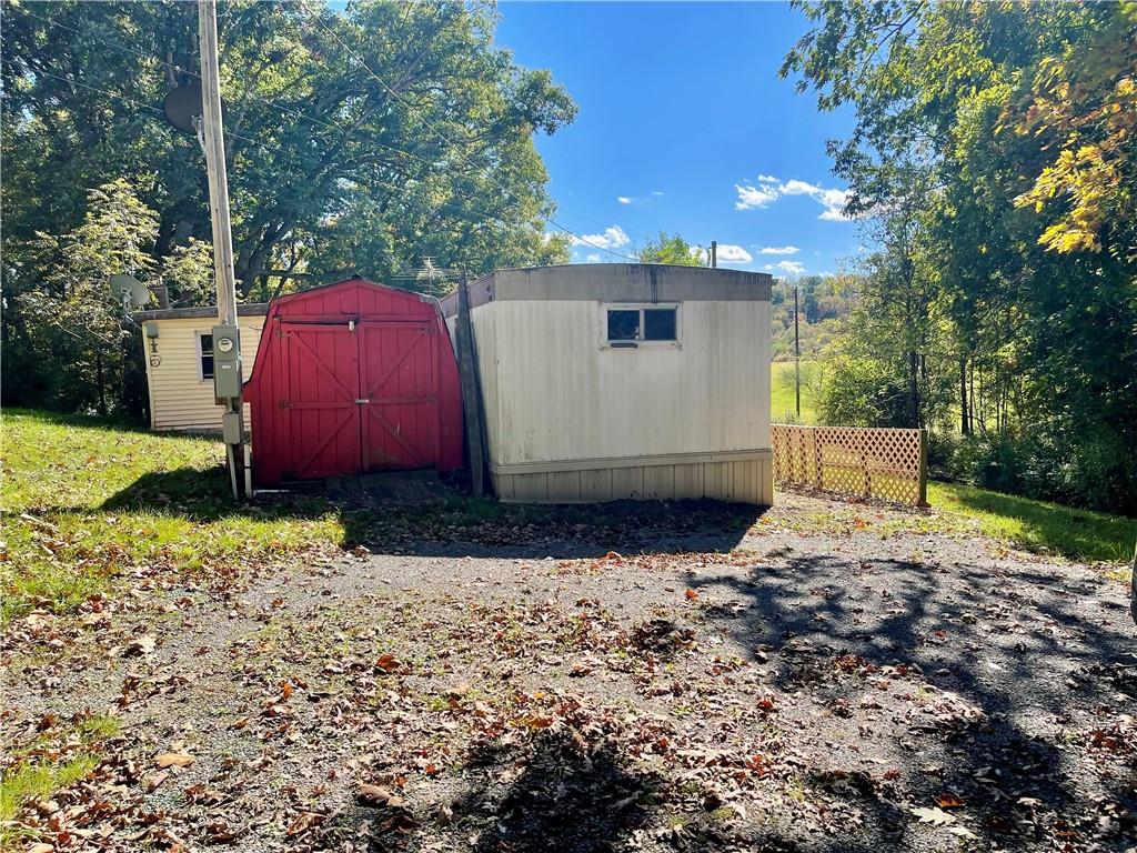2140 Toy Road Kittanning, PA 16201 - Photo 12 of 15