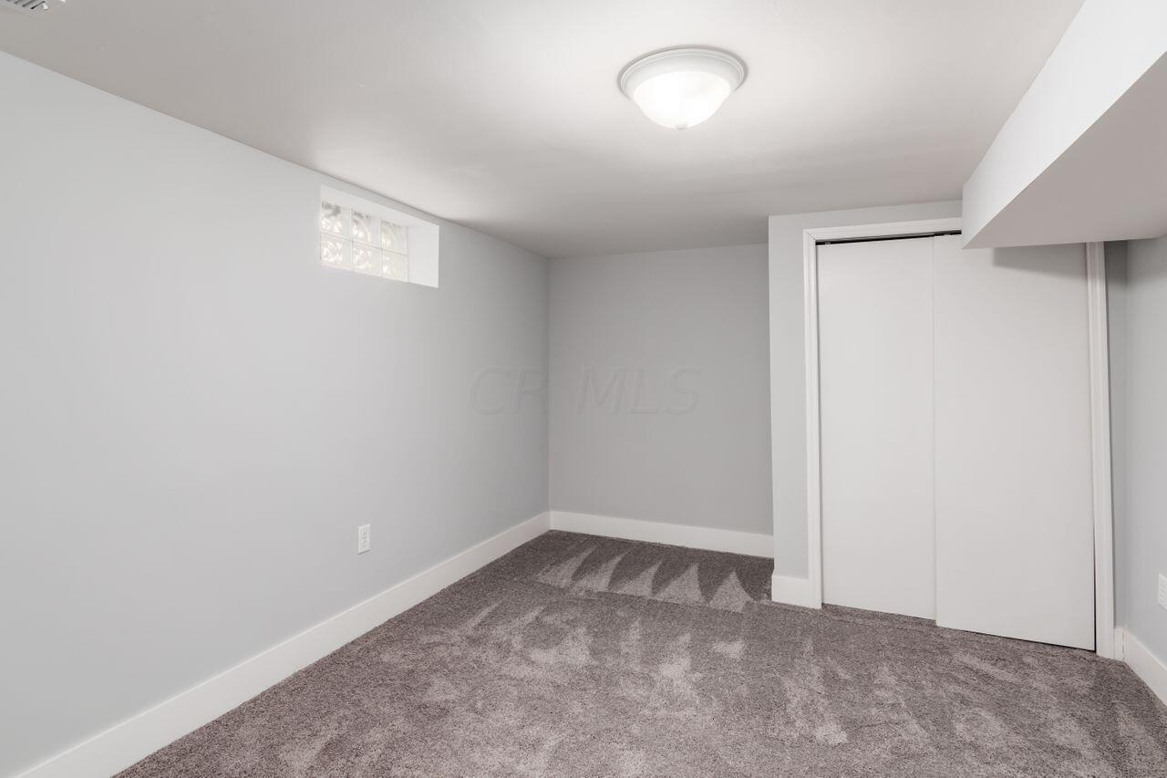 2549 Howey Road Columbus, OH 43211 - Photo 19 of 28 g_howey_rd-58