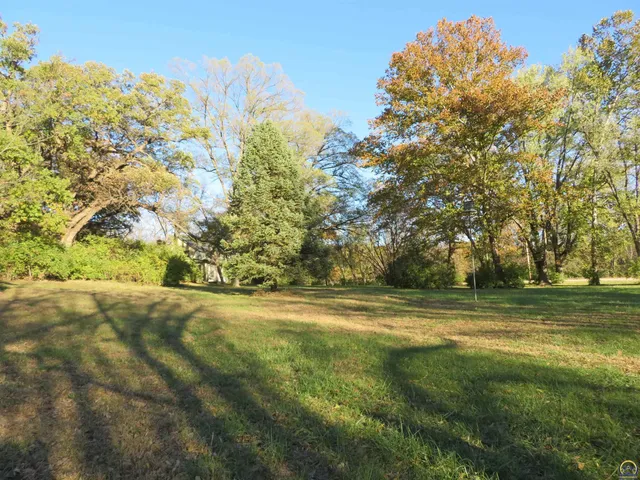 $260,000 | 9263 Marion Road, Oskaloosa, KS 66066