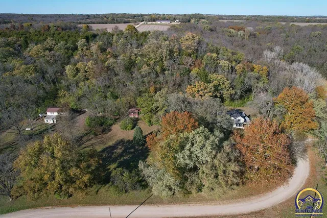 $260,000 | 9263 Marion Road, Oskaloosa, KS 66066