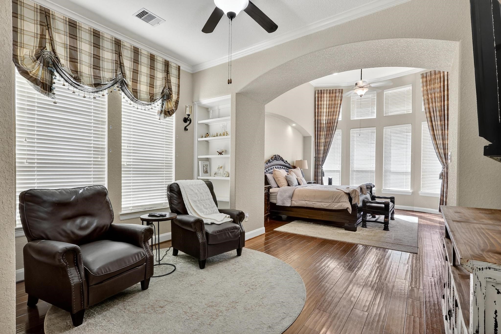 25803 Heritage Maple Drive Spring, TX 77389 - Photo 34 of 46 a living room with furniture and a large window