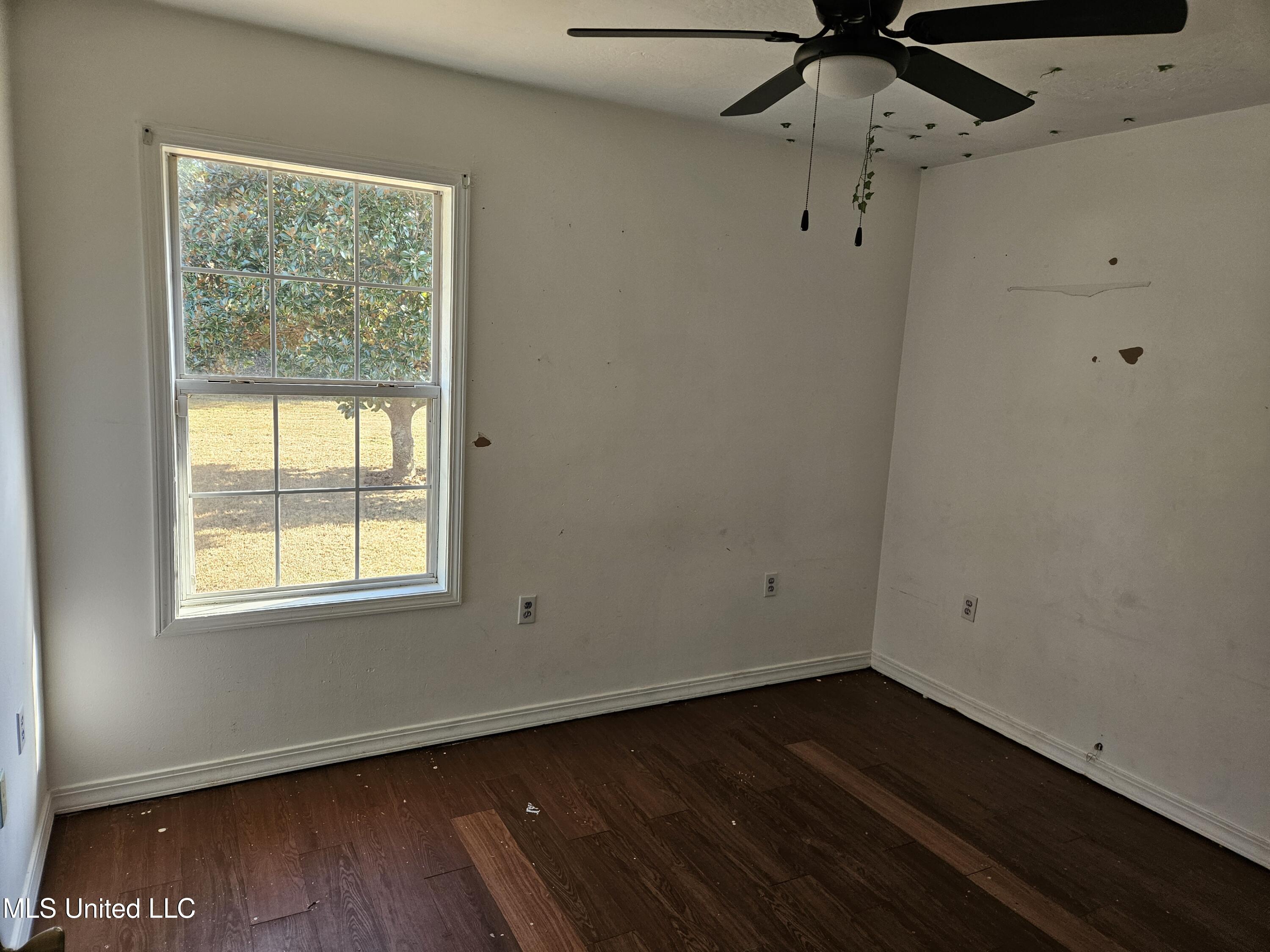 101 Maci Lane Lucedale, MS 39452 - Photo 5 of 11 20251209_103528