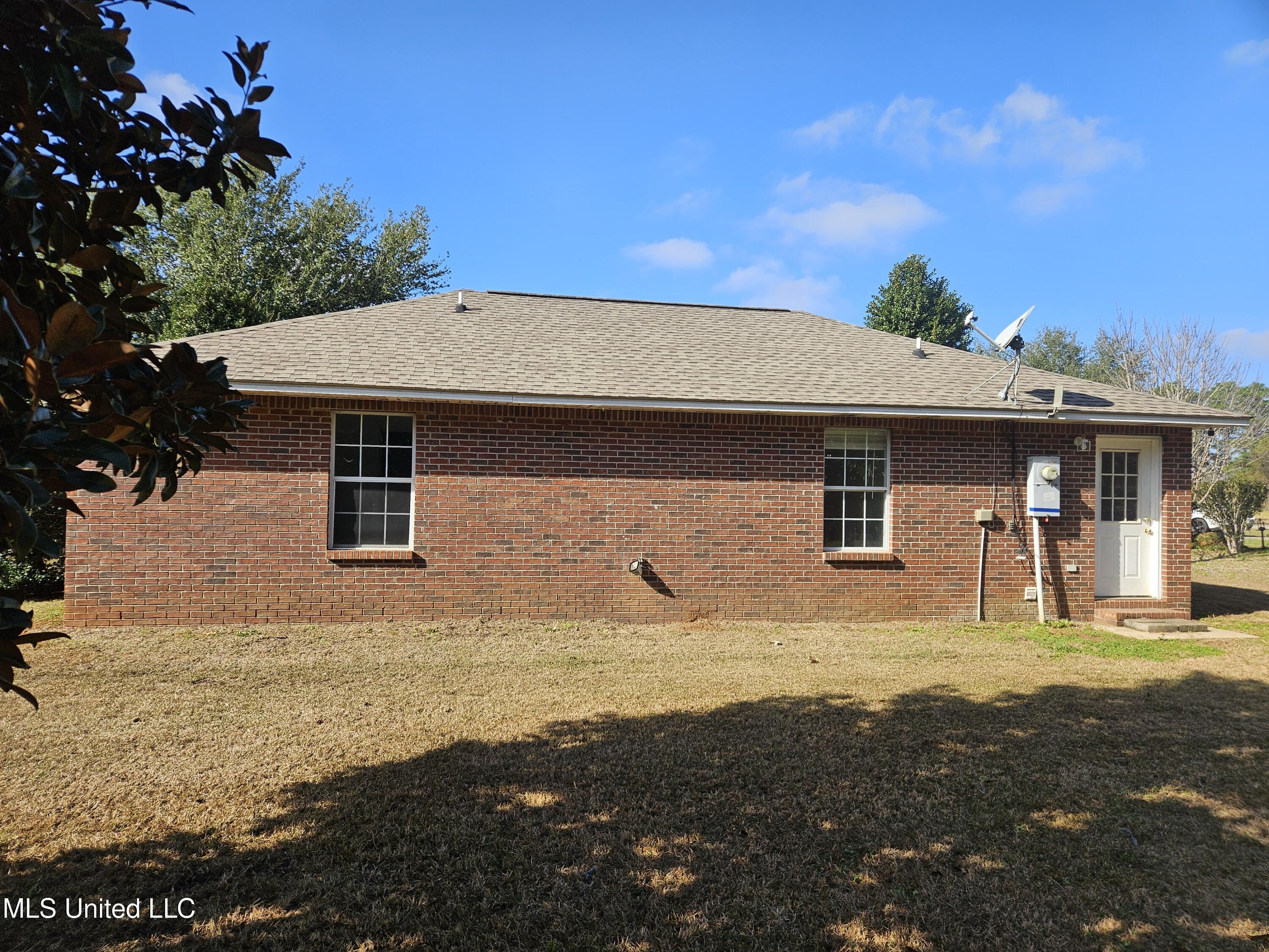 101 Maci Lane Lucedale, MS 39452 - Photo 6 of 11 20251209_103402