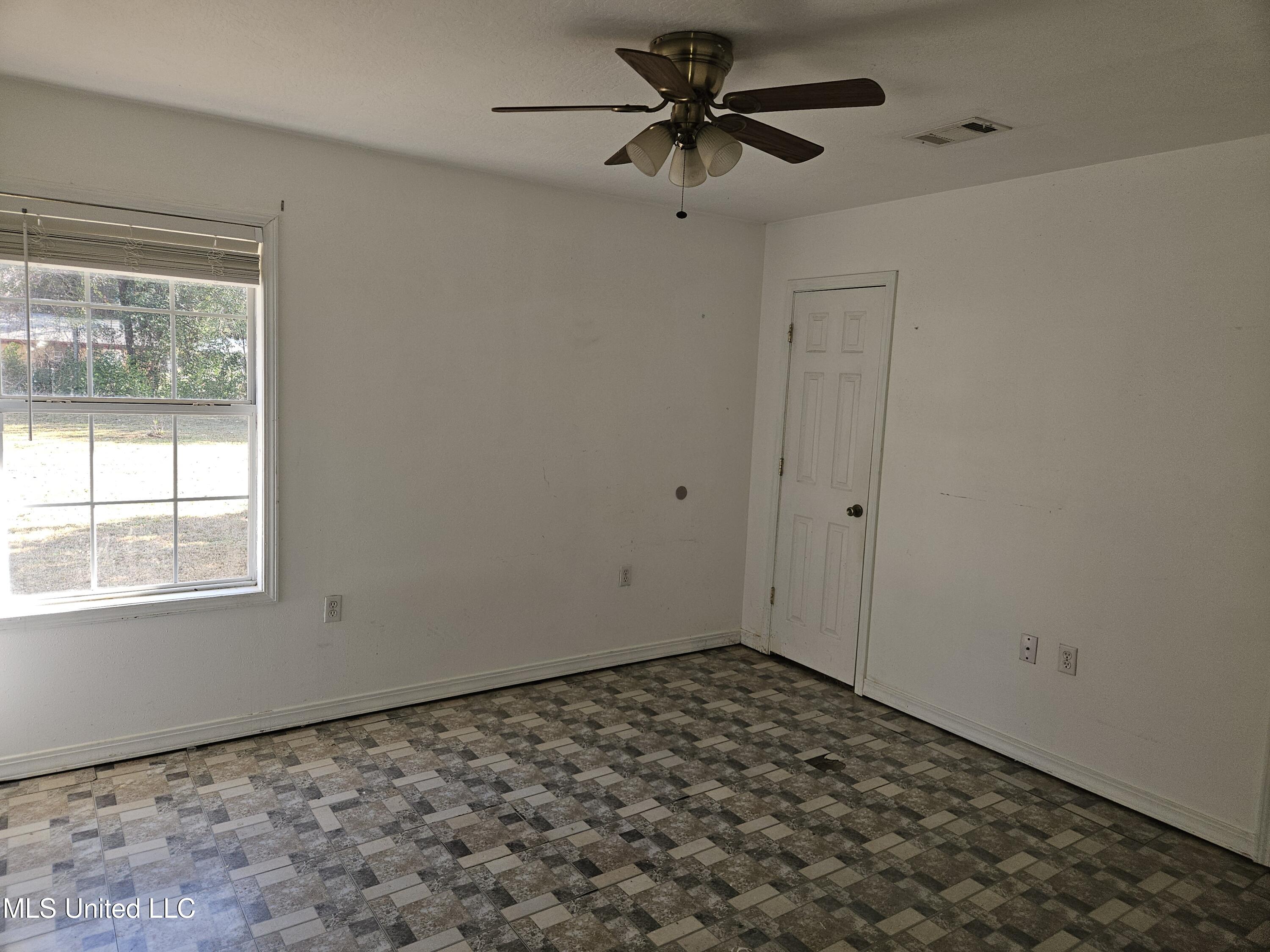 101 Maci Lane Lucedale, MS 39452 - Photo 10 of 11 20251209_103601