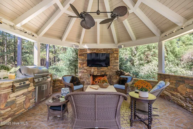 $970,000 | 672 Lake Wackena Road, Goldsboro, NC 27534