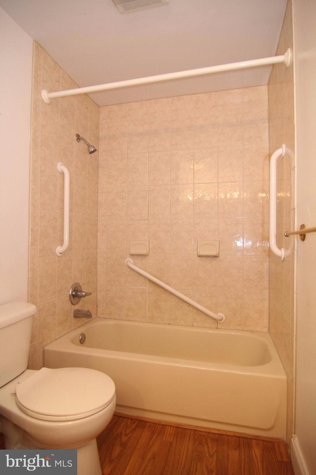 7812 Leland Road Manassas, VA 20111 - Photo 21 of 28 Bath