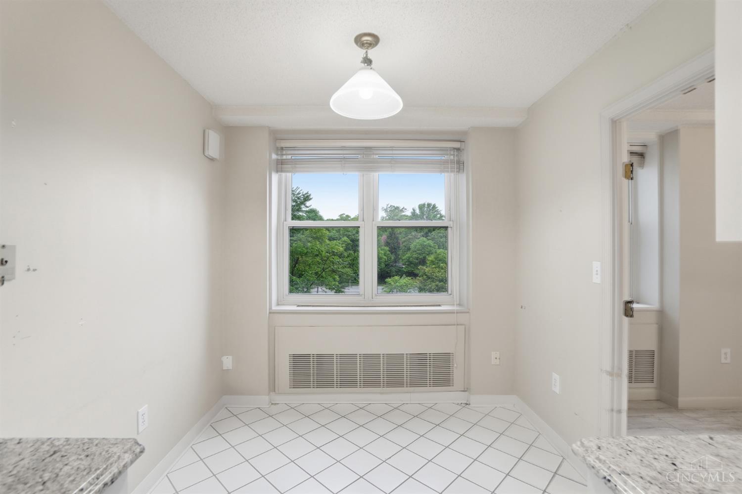 2444 Madison Road, Unit 408 Cincinnati, OH 45208 - Photo 13 of 49