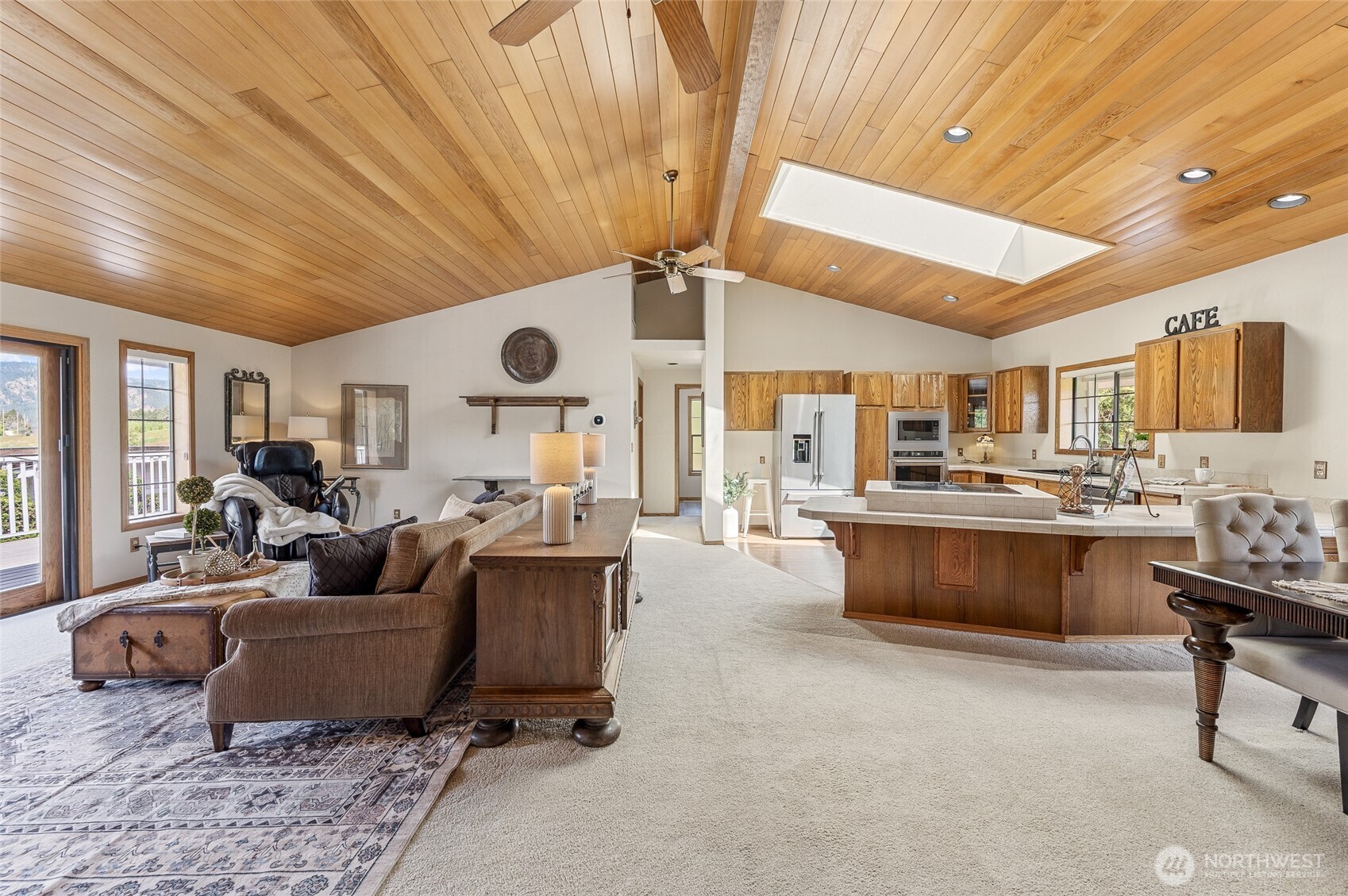 9656 North Road Peshastin, WA 98847 - Photo 9 of 40 a living room with furniture and a large window