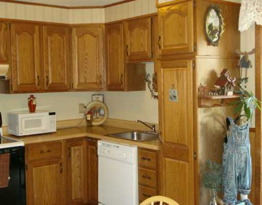 27 Woodhaven Road Woonsocket, RI 02895 - Photo 2 of 4 Kitchen.