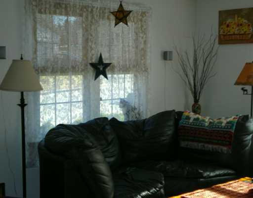 27 Woodhaven Road Woonsocket, RI 02895 - Photo 3 of 4 Living Room.