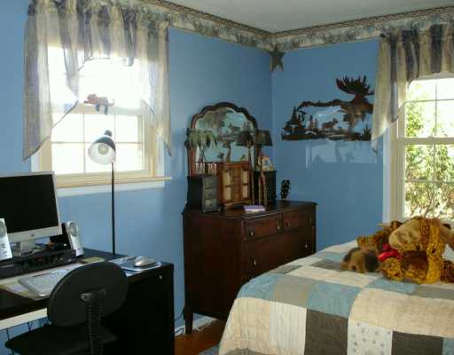27 Woodhaven Road Woonsocket, RI 02895 - Photo 4 of 4 Master Bedroom.