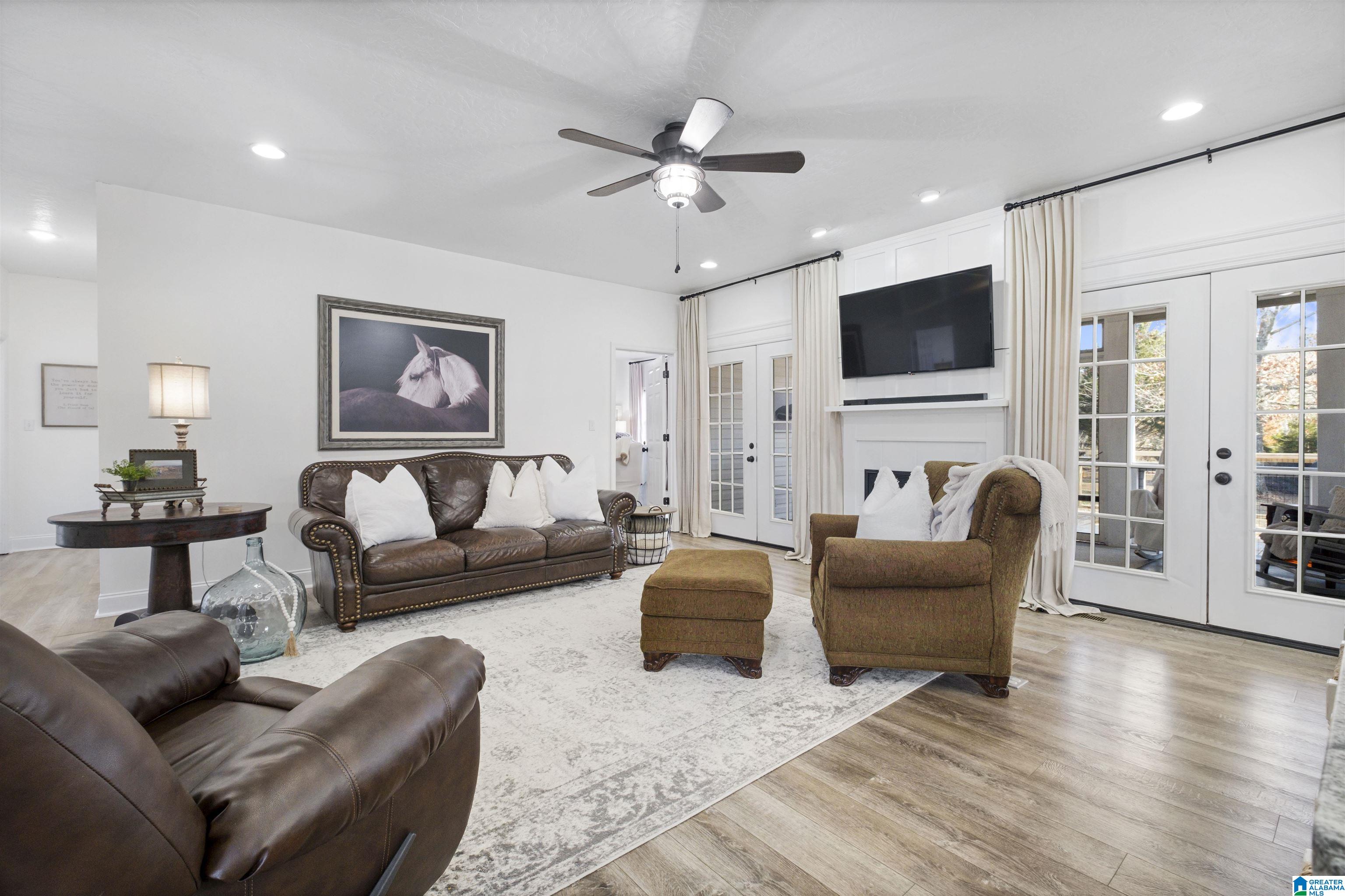 2445 Cedar Ridge Circle Gadsden, AL 35903 - Photo 3 of 40