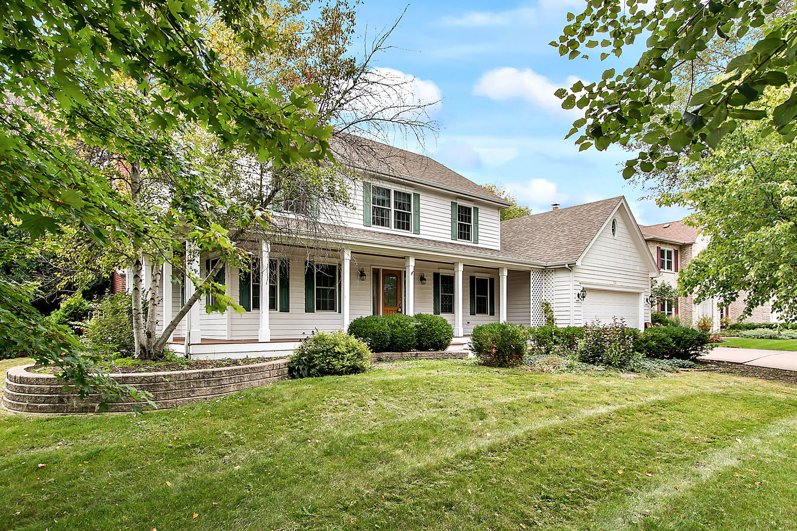920 Merrill New Road Sugar Grove, IL 60554 - Photo 1 of 18 a front view of house with yard and green space