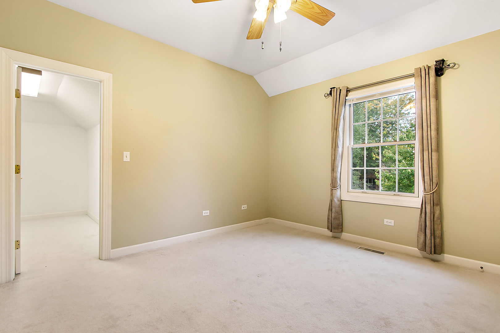 920 Merrill New Road Sugar Grove, IL 60554 - Photo 11 of 18 a view of an empty room with a window