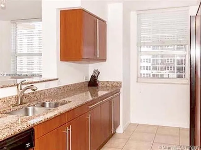 $5,000 | 2080 South Ocean Drive, Unit 502, Hallandale Beach, FL 33009