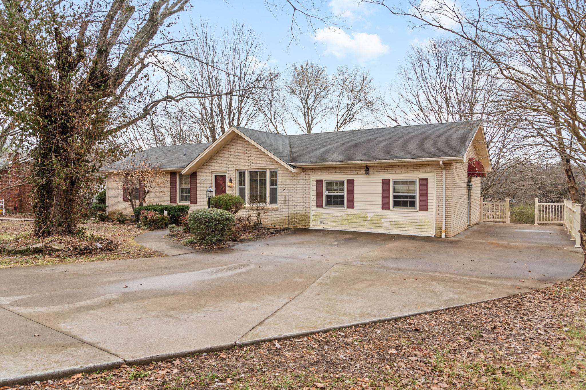 234 Old Trenton Road Clarksville, TN 37040 - Photo 2 of 25 a view of house and outdoor space with yard