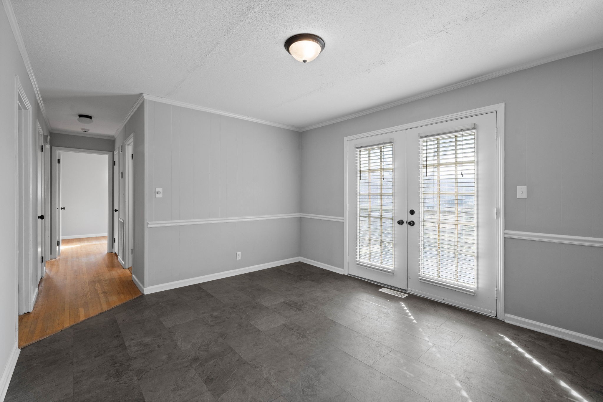 234 Old Trenton Road Clarksville, TN 37040 - Photo 7 of 25 an empty room with windows and entrance