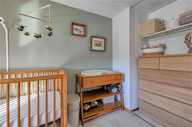 $225,000 | 1975 Tara Drive, North Huntingdon, PA 15642