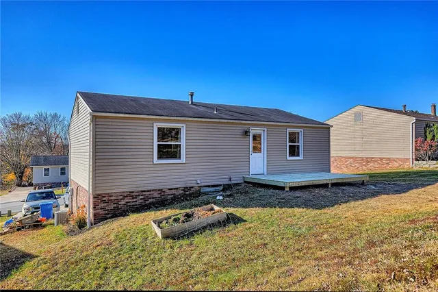$225,000 | 1975 Tara Drive, North Huntingdon, PA 15642
