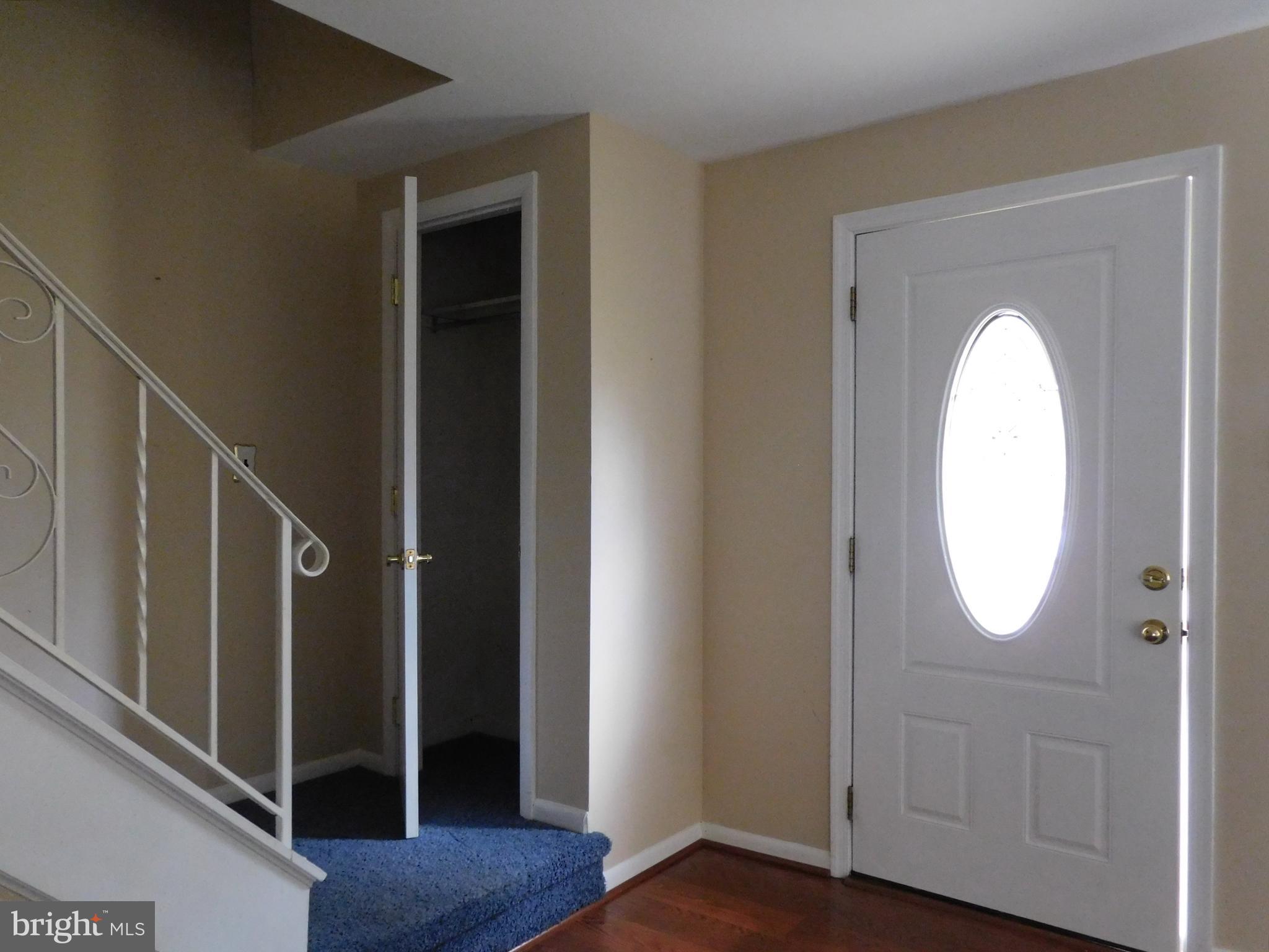 419 Lippincott Avenue Riverside, NJ 08075 - Photo 4 of 35 Foyer Area