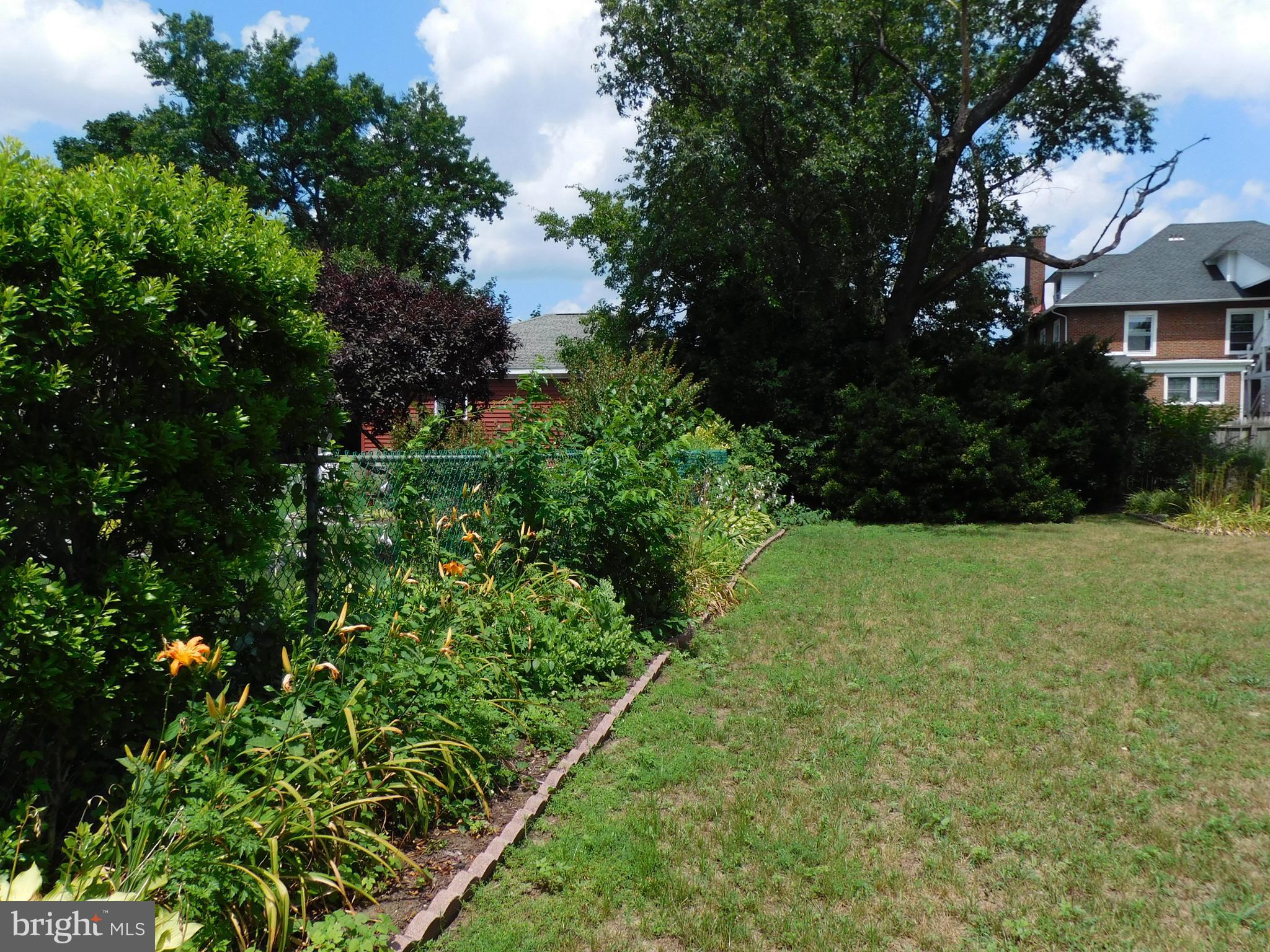 419 Lippincott Avenue Riverside, NJ 08075 - Photo 31 of 35 Rear Yard