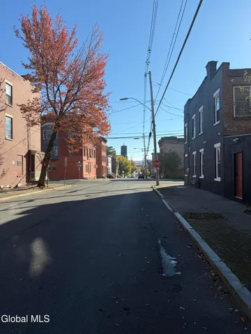 $18,000 | 91 Clinton Street, Unit 2, Albany, NY 12202