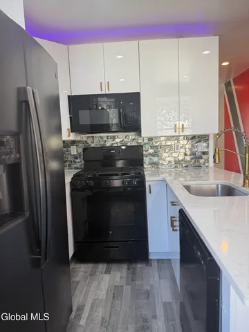 $18,000 | 91 Clinton Street, Unit 2, Albany, NY 12202