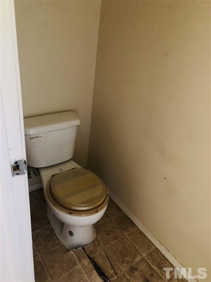 211 Chester Road Roseboro, NC 28382 - Photo 29 of 30 Gallery Image 29