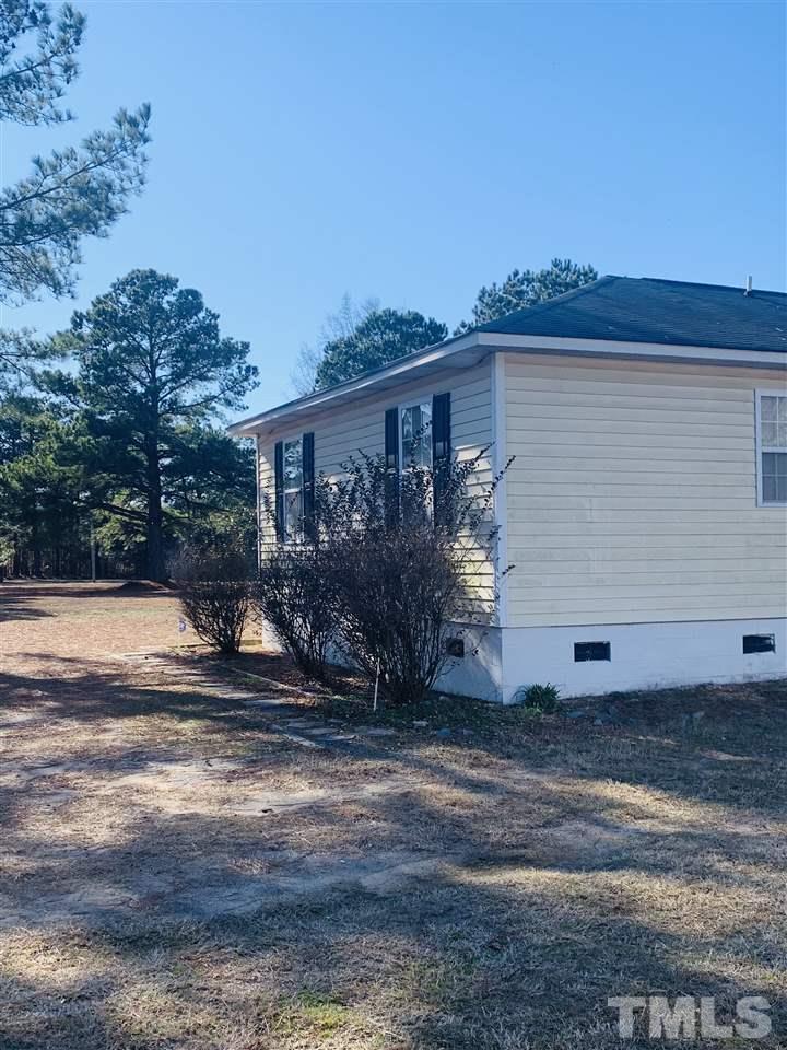 211 Chester Road Roseboro, NC 28382 - Photo 6 of 30 Gallery Image 6