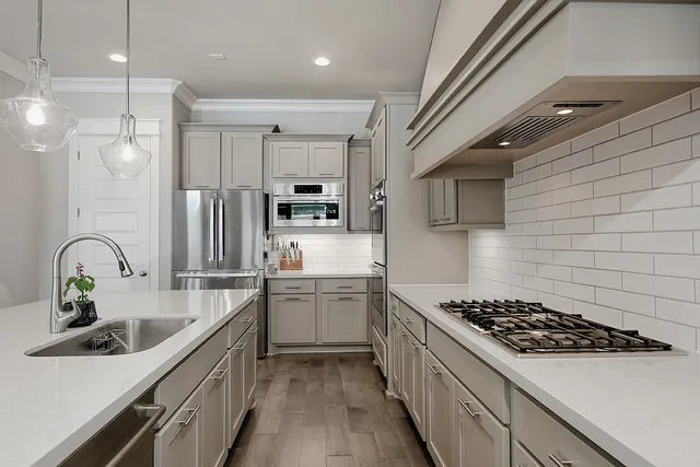 $742,500 | 2205 Salt Grass Trail, Conroe, TX 77384