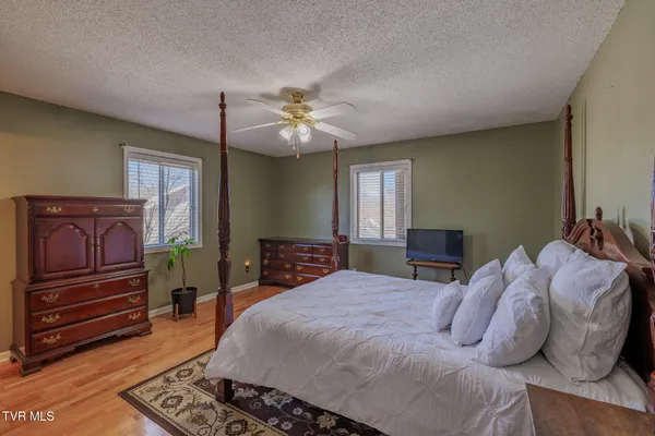 $260,000 | 118 Timberbrook Drive, Bristol, VA 24201