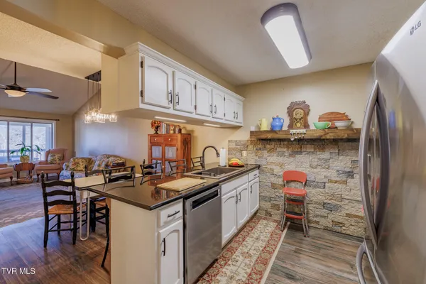 $260,000 | 118 Timberbrook Drive, Bristol, VA 24201