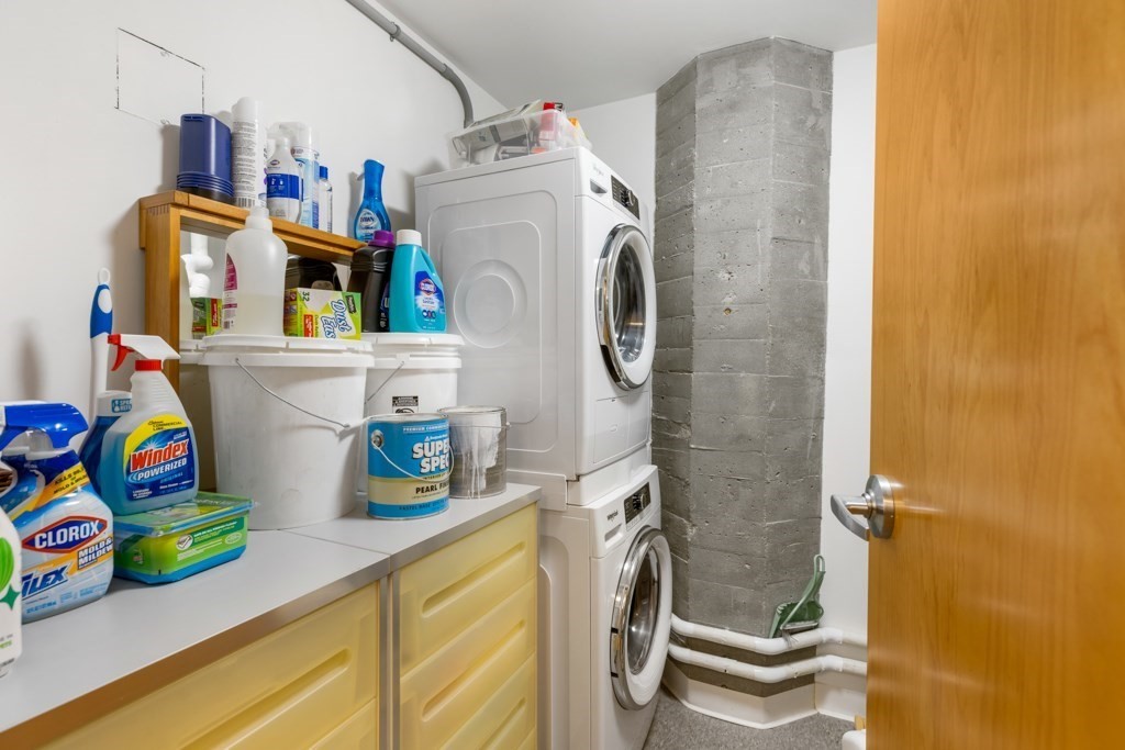 156 Porter Street, Unit 249 Boston, MA 02128 - Photo 14 of 30 a utility room with dryer and washer