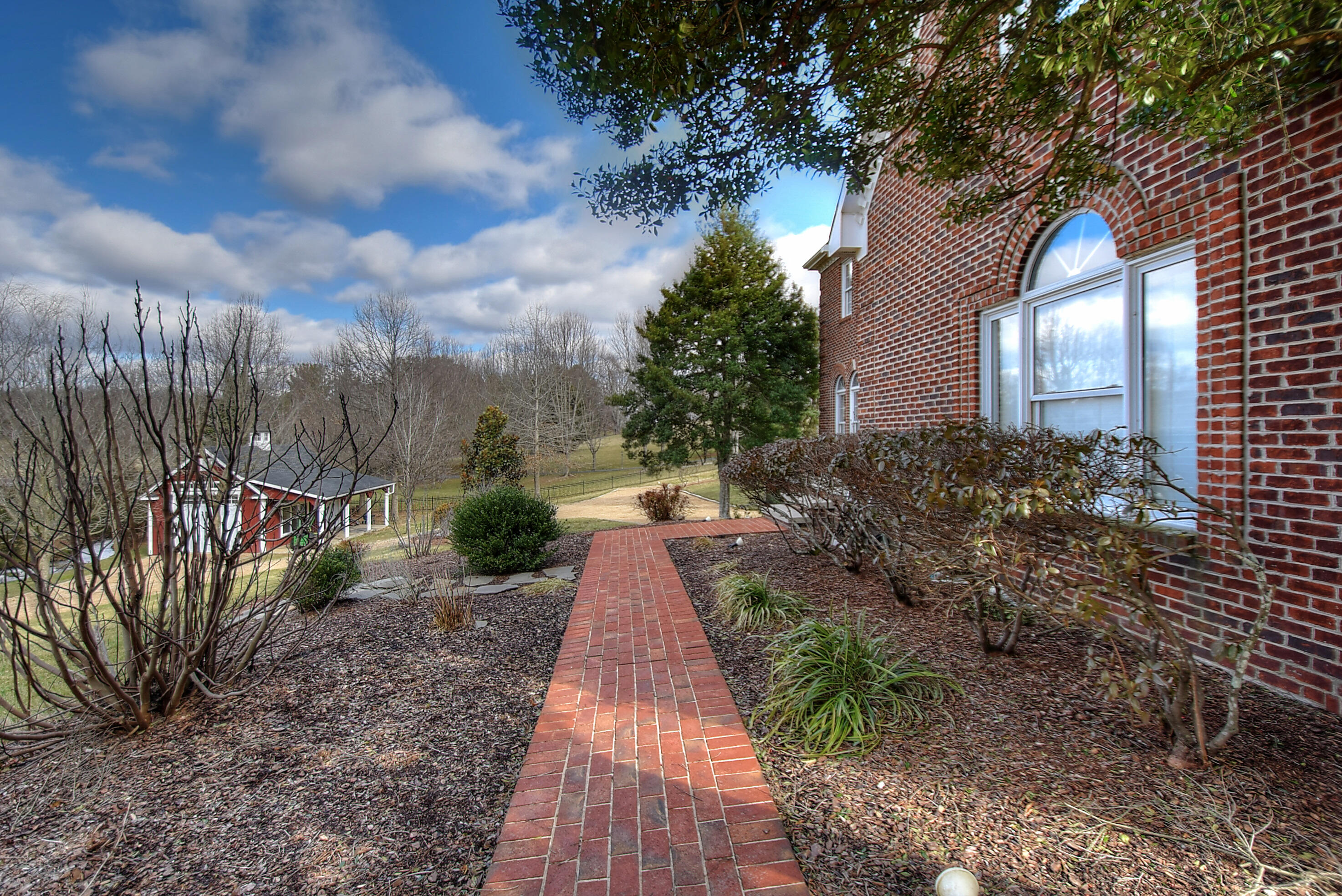 471 Claude Simmons Road Johnson City, TN 37604 - Photo 18 of 73 13