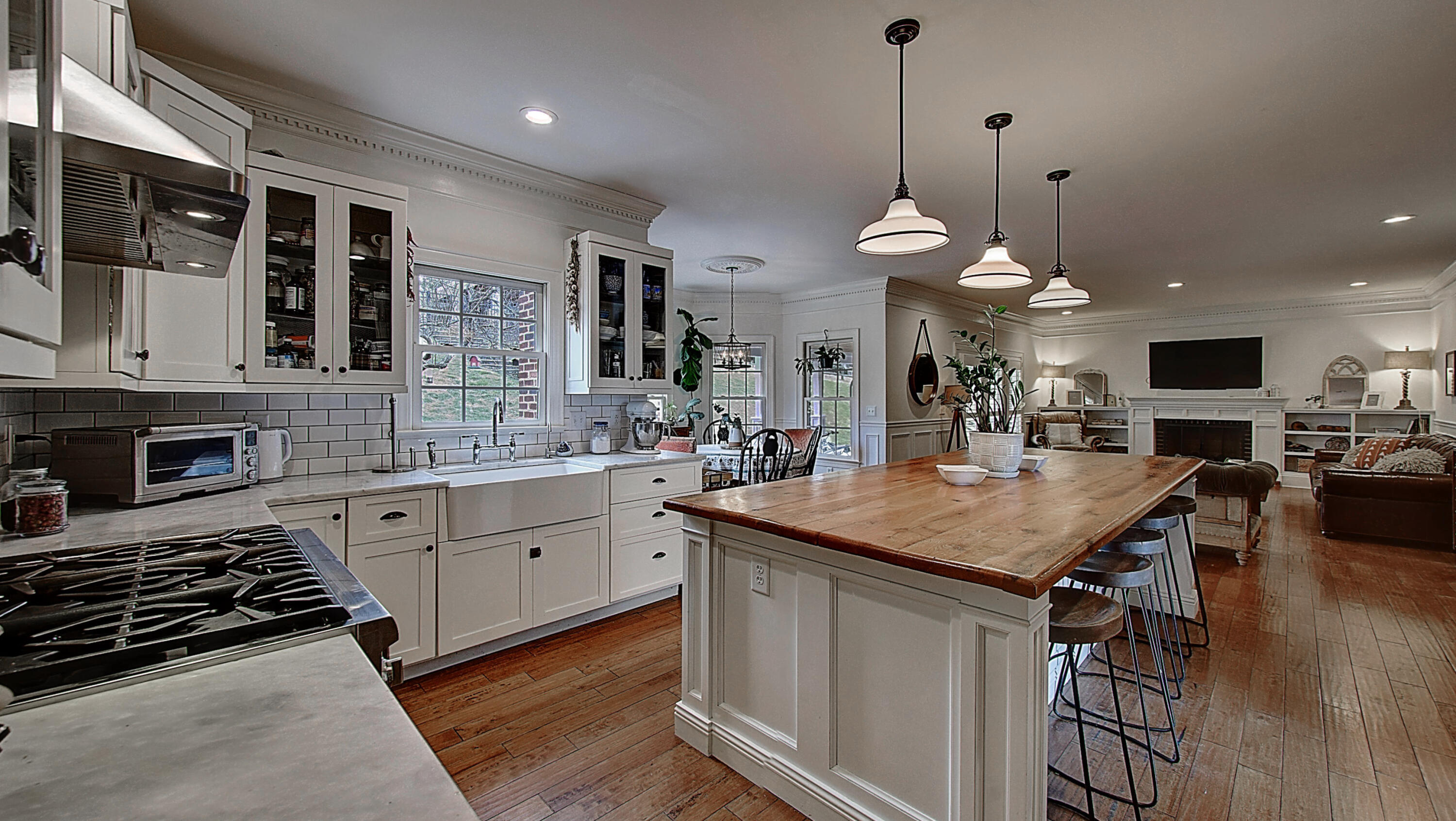 471 Claude Simmons Road Johnson City, TN 37604 - Photo 25 of 73 DSC_0055And8more_stitch