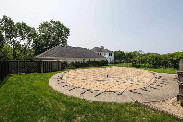 $949,000 | 1596 West Palatine Road, Inverness, IL 60067