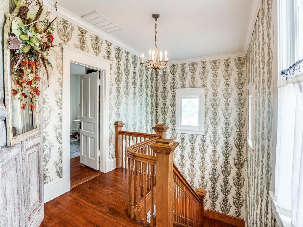 302 Featherston Street Cleburne, TX 76033 - Photo 24 of 40 Staircase landing
