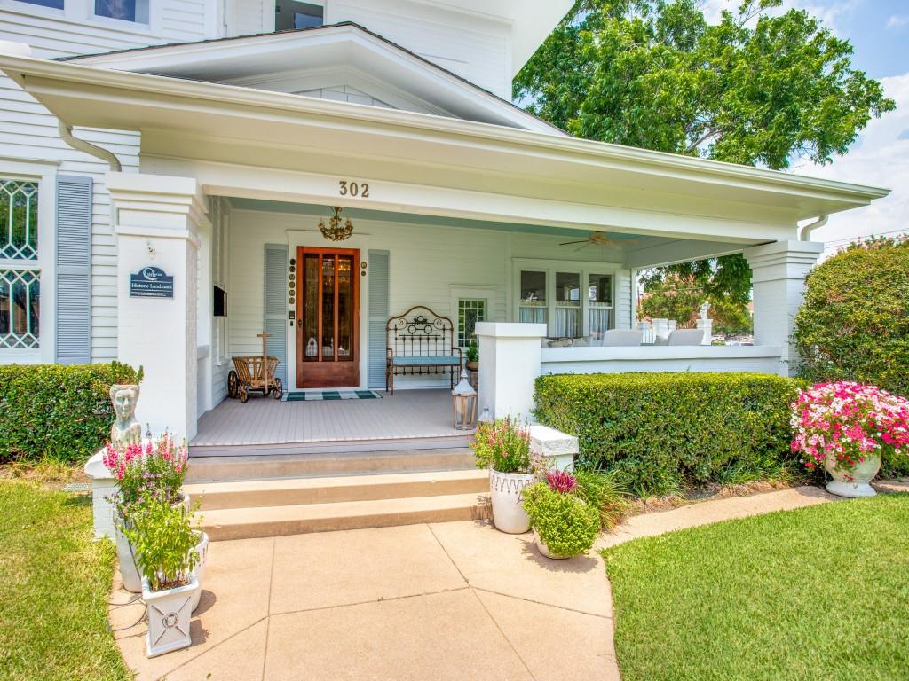 302 Featherston Street Cleburne, TX 76033 - Photo 5 of 40