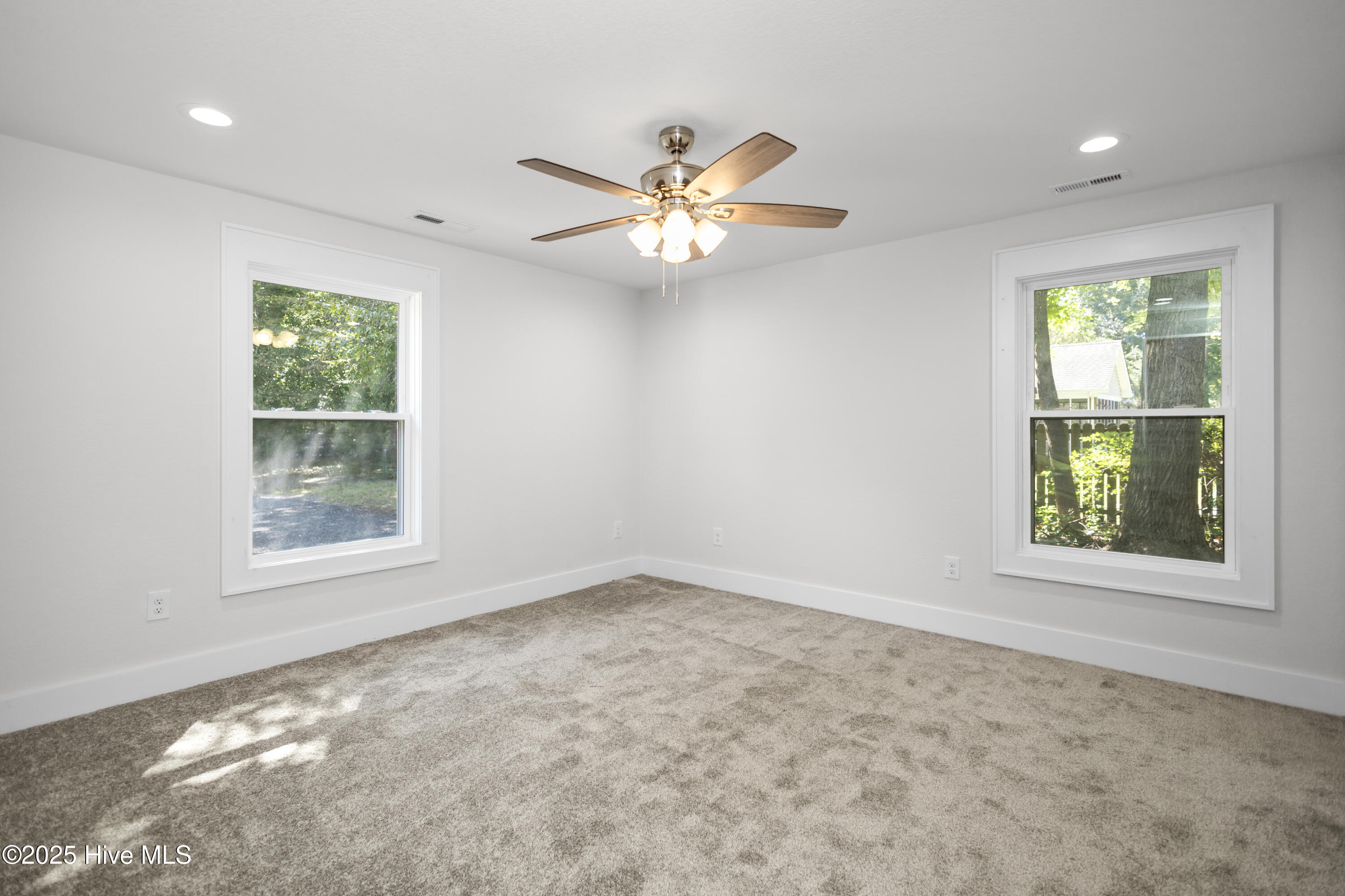 155 Launch Landing Road Moyock, NC 27958 - Photo 17 of 43 22