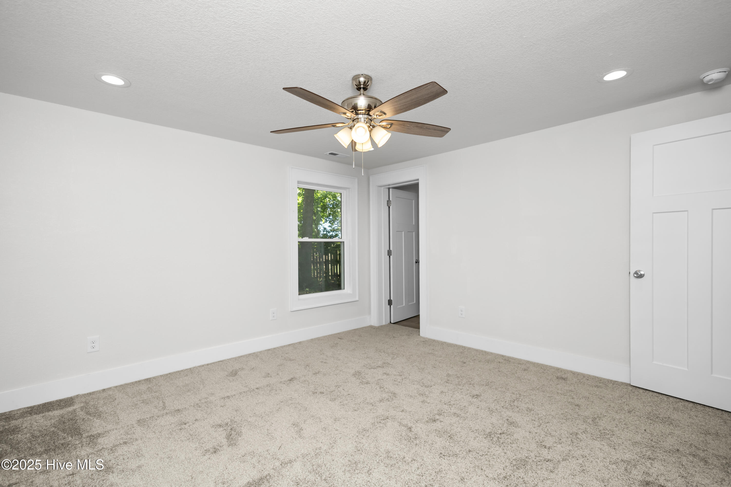 155 Launch Landing Road Moyock, NC 27958 - Photo 20 of 43 23