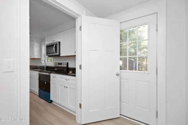 $388,000 | 155 Launch Landing Road, Moyock, NC 27958