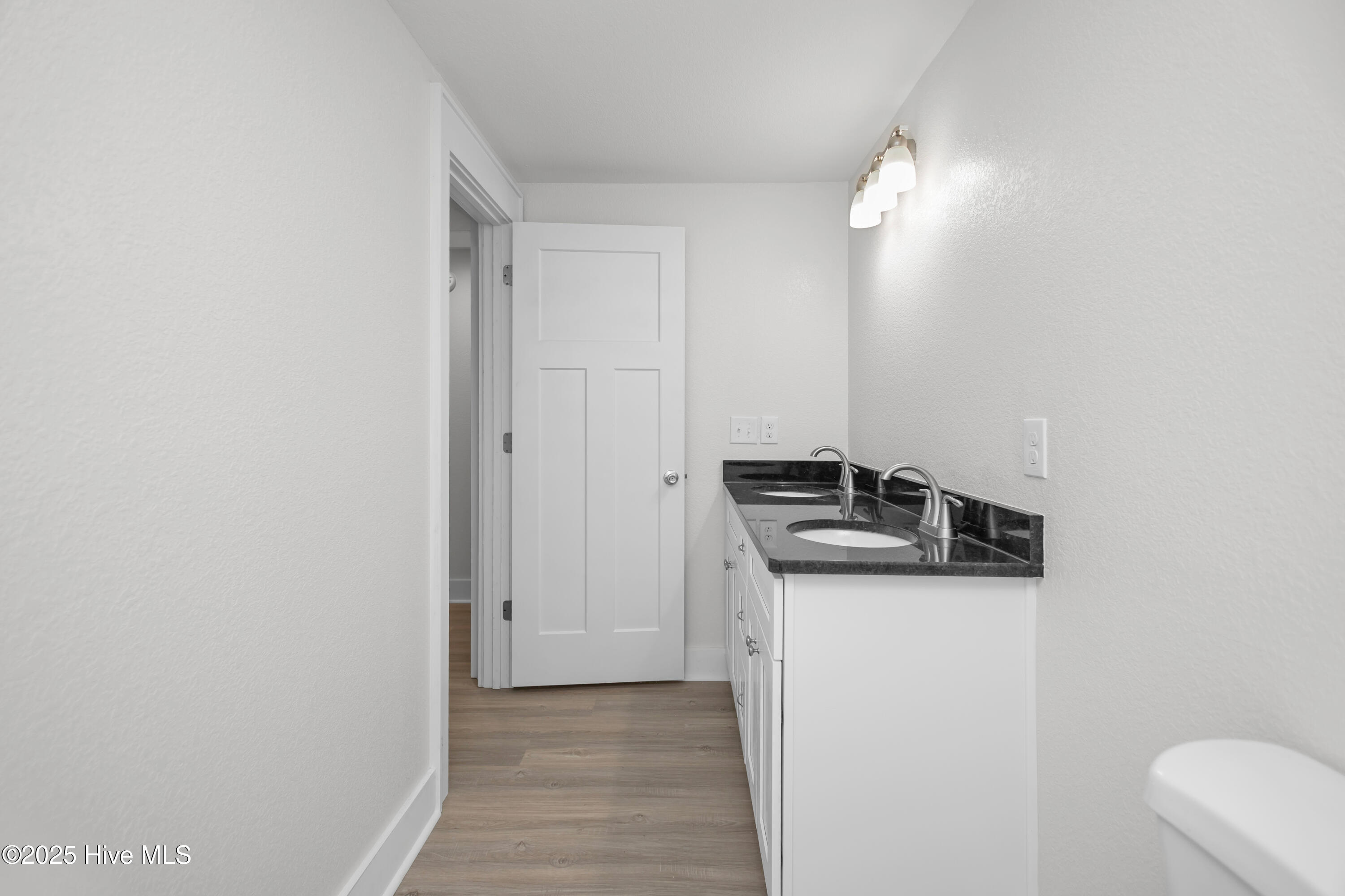 155 Launch Landing Road Moyock, NC 27958 - Photo 29 of 43 35