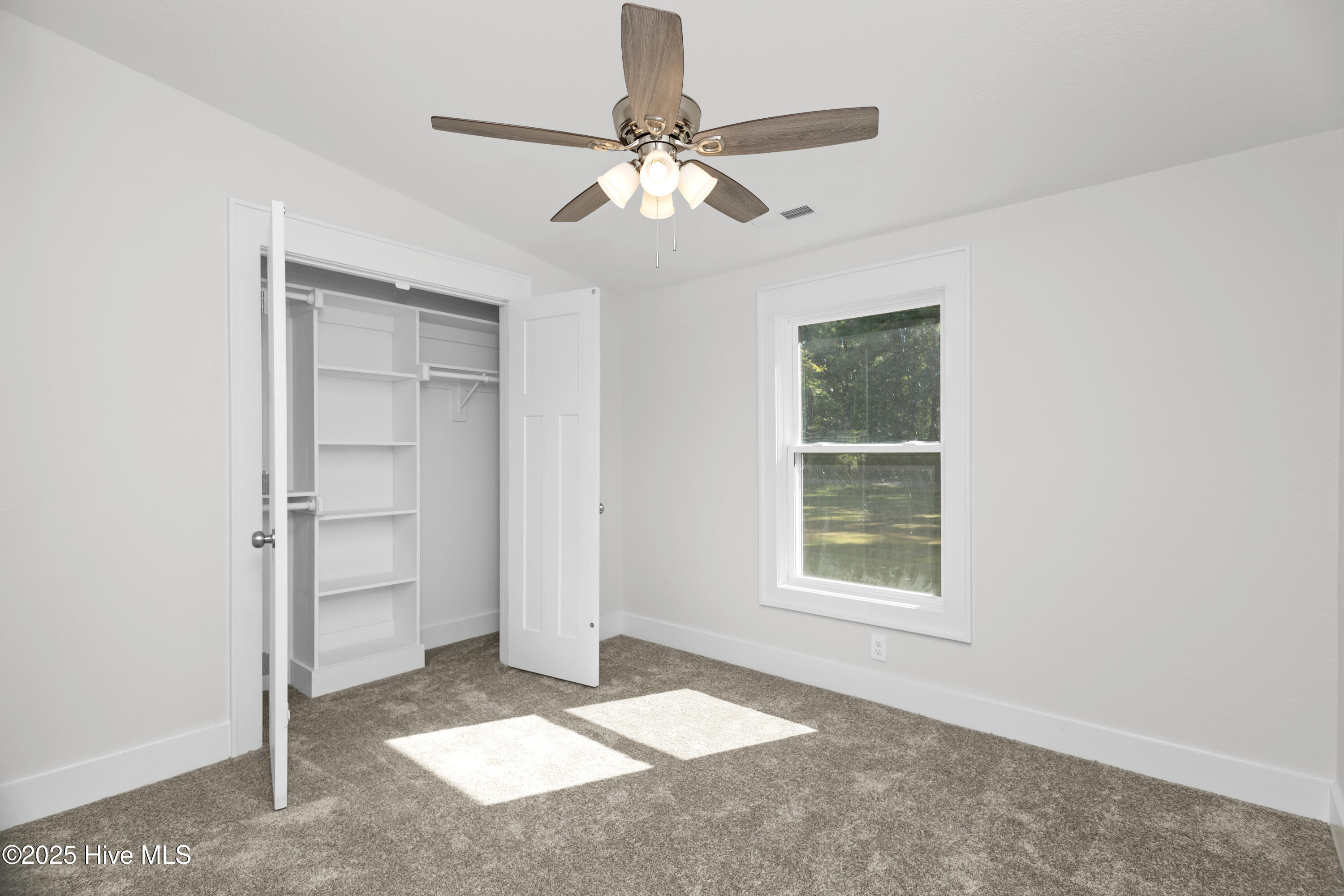 155 Launch Landing Road Moyock, NC 27958 - Photo 30 of 43 36