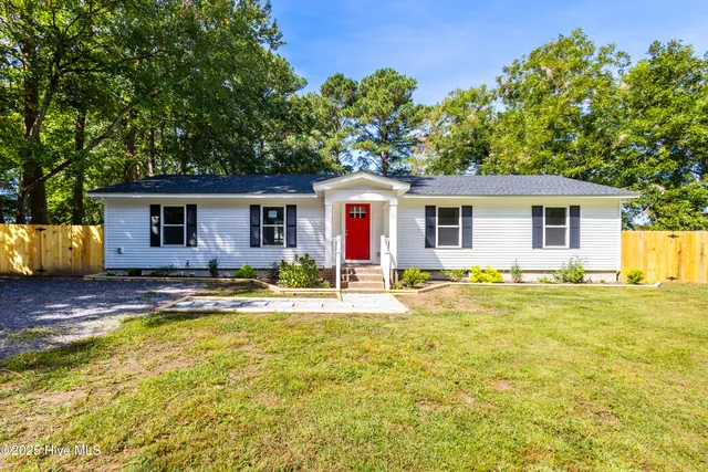 $388,000 | 155 Launch Landing Road, Moyock, NC 27958