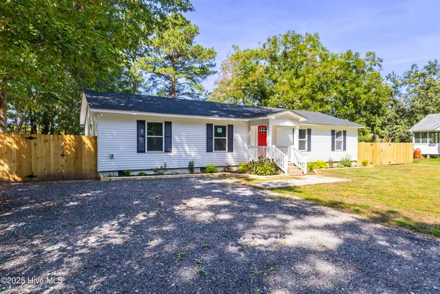 $388,000 | 155 Launch Landing Road, Moyock, NC 27958