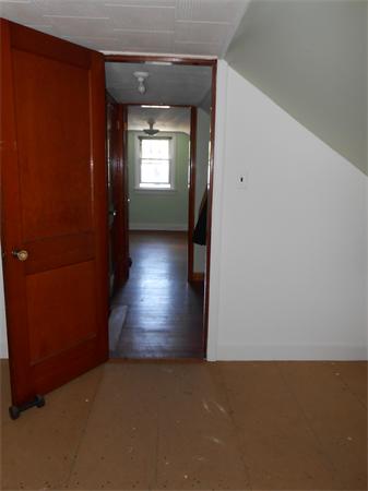 20 Crystal Street Webster, MA 01570 - Photo 8 of 22 Gallery Image 8