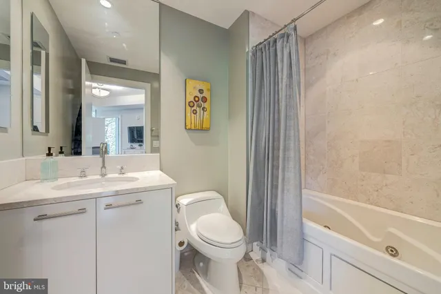 $1,470,000 | 1881 North Nash Street, Unit 210, Arlington, VA 22209
