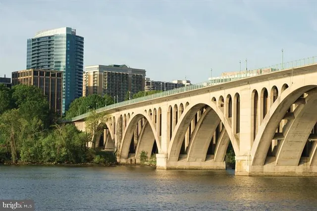 $1,470,000 | 1881 North Nash Street, Unit 210, Arlington, VA 22209