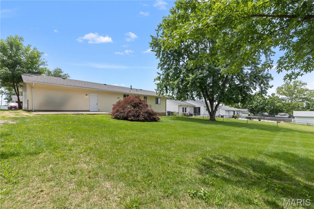 7 Sunnyfield Road St. Peters, MO 63376 - Photo 16 of 18
