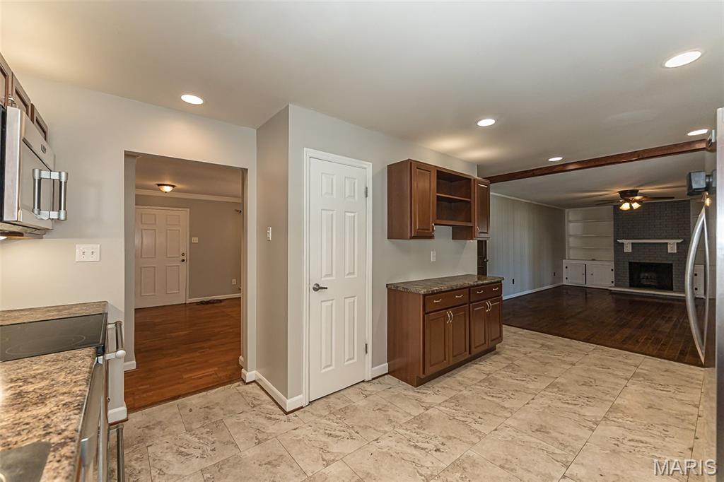 11716 Minot Drive Bridgeton, MO 63044 - Photo 12 of 59